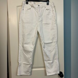 American Eagle White Mom Jeans Size 14 Regular